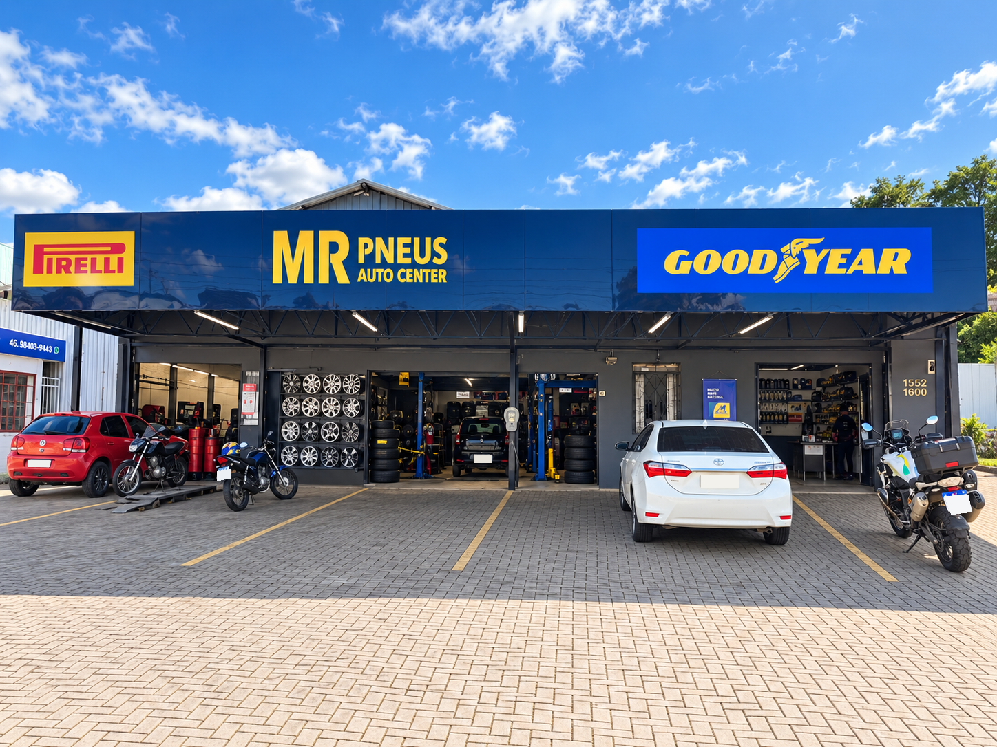 Fachada frontal da MR Pneus Auto Center em Palmas